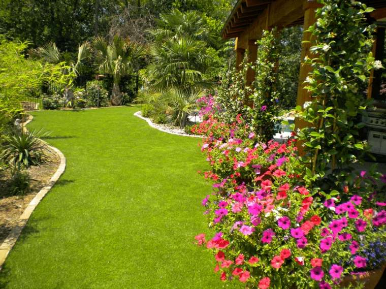 Jardines Con Cesped Artificial Para La Decoración De La Casa tout Jardin Hidroponico En Casa