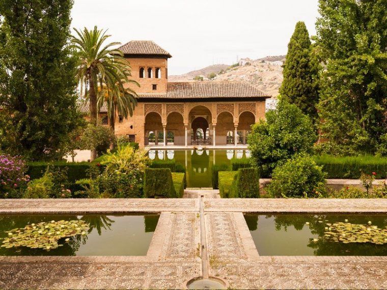 Jardines Del Partal La Alhambra, Granada | Alhambra … encequiconcerne Los Jardines De La Alhambra
