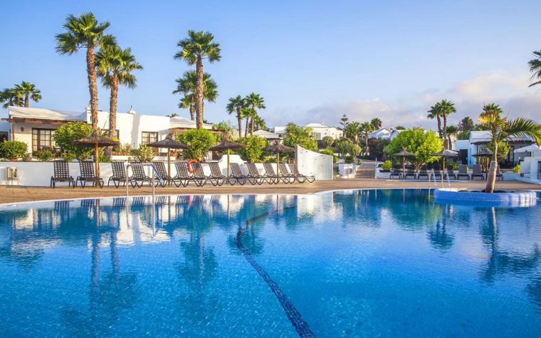 Jardines Del Sol Hotel Review, Lanzarote, Canary Islands … intérieur Bungalows Jardines Del Sol