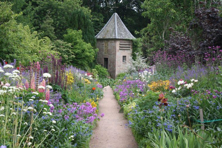 Le Jardin À L'Anglaise · Wui Design | Architecte Paysager … serapportantà Jardin De L Abadessa