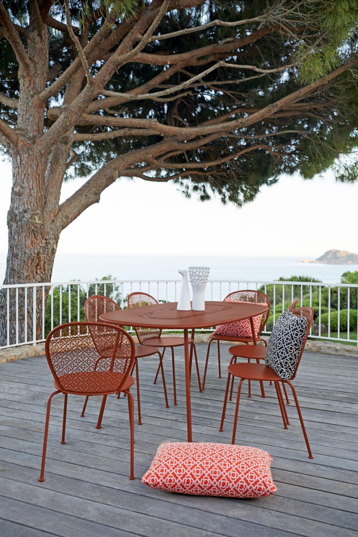 Le Mobilier De Jardin Fermob Embellira Votre Extérieur ... avec Hesperides Meubles De Jardin