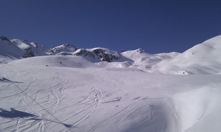 Ocio A Los 40: Escapada A Biescas, Esquiando En Formigal. encequiconcerne Jardin De Nieve Formigal