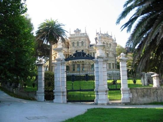 Palacete Los Pinares – Picture Of Santander, Cantabria … encequiconcerne Jardin Secreto Santander
