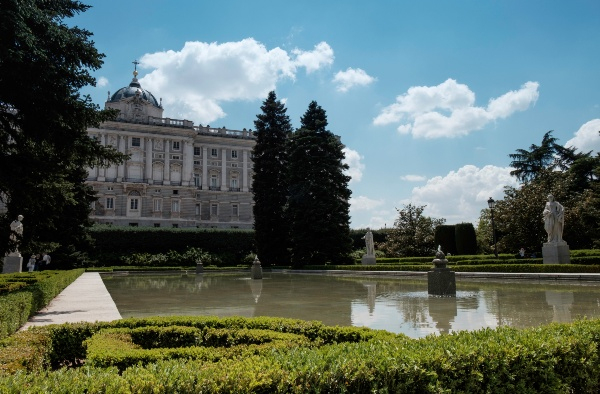 Palacio De La Zarzuela Hogar De Los Reyes De España | Top … encequiconcerne Jardines De España Madrid