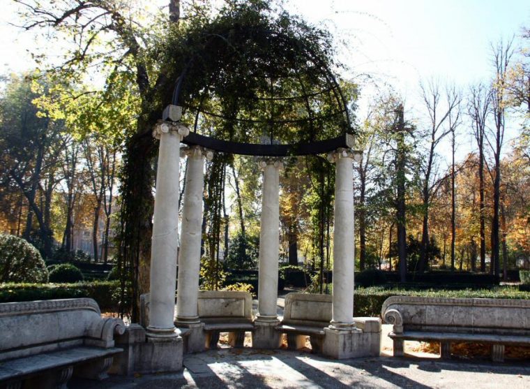 Pérgola De La Fuente Del Espinario En El Jardín De La Isla … intérieur El Jardin De Aranjuez