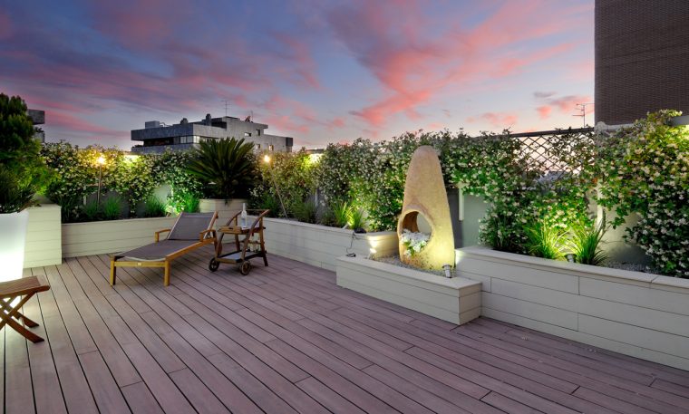 Revestimiento De Composite Para Terrazas Y Jardínes … encequiconcerne Jardin Exterior De Casa