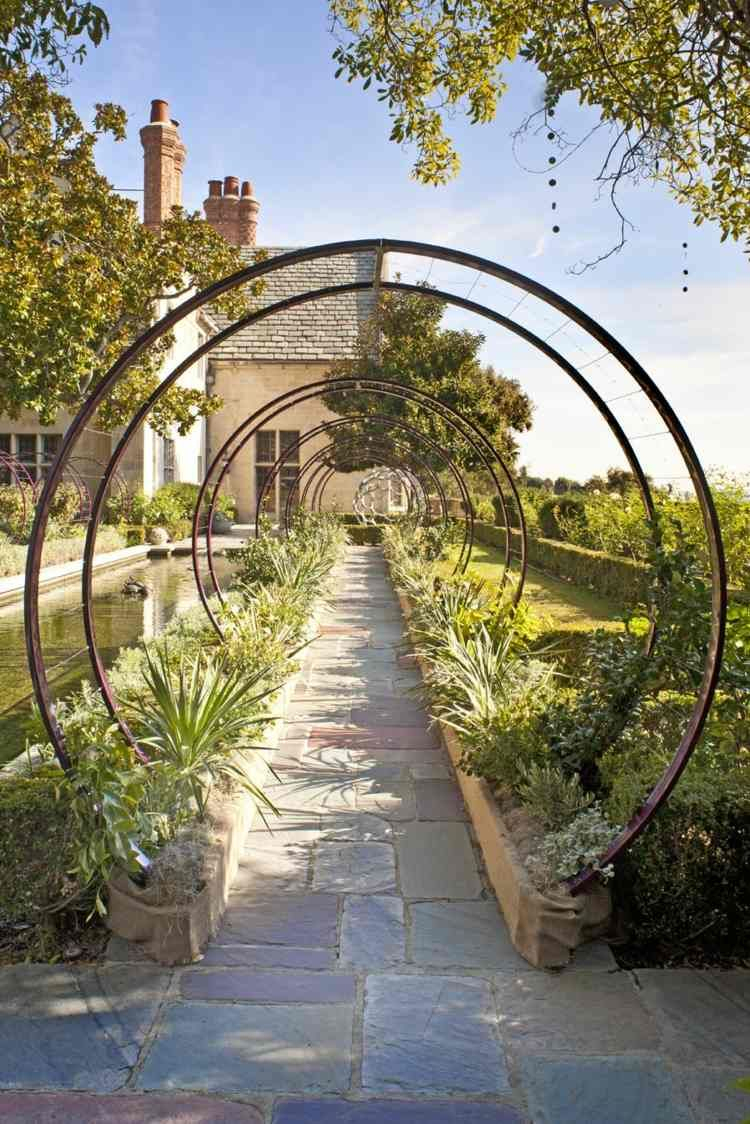Tonnelles De Jardin En Fer De Forme Ronde | Tonnelle … pour Arche De Jardin En Acier Plein
