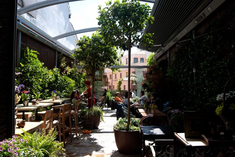 Verano En Madrid: Jardín Secreto De Salvador Bachiller … encequiconcerne Jardin En La Terraza