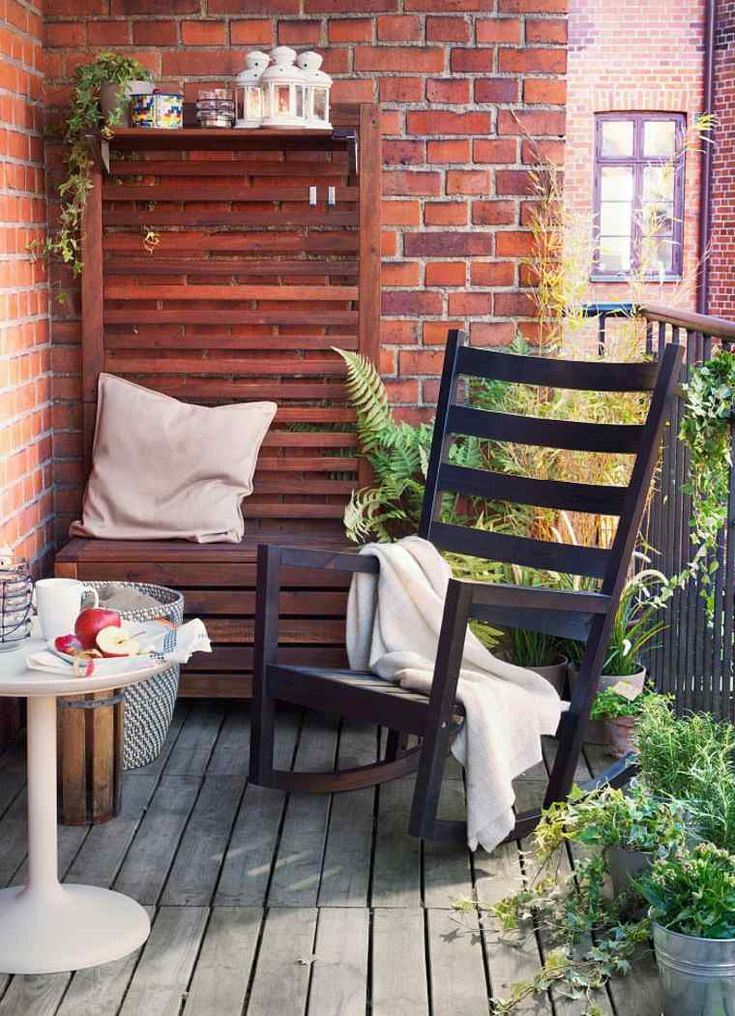 25 Astuces D'Aménagement Balcon Terrasse Petit Espace | Ikea Outdoor ... avec Salon De Jardin Ikea À Travers Le Monde
