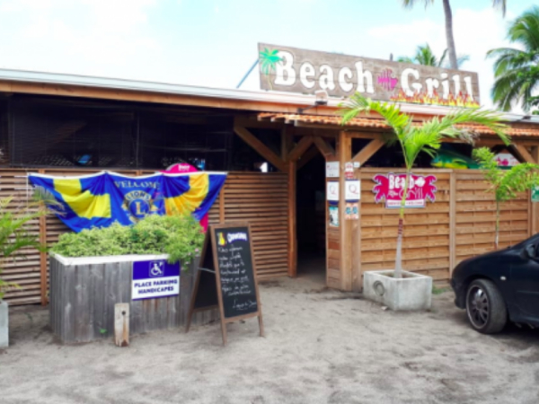 Beach Grill - Cuisines Du Monde - Le Carbet (97221) dedans Salon De Jardin Carrefour Devant Ou Derrière