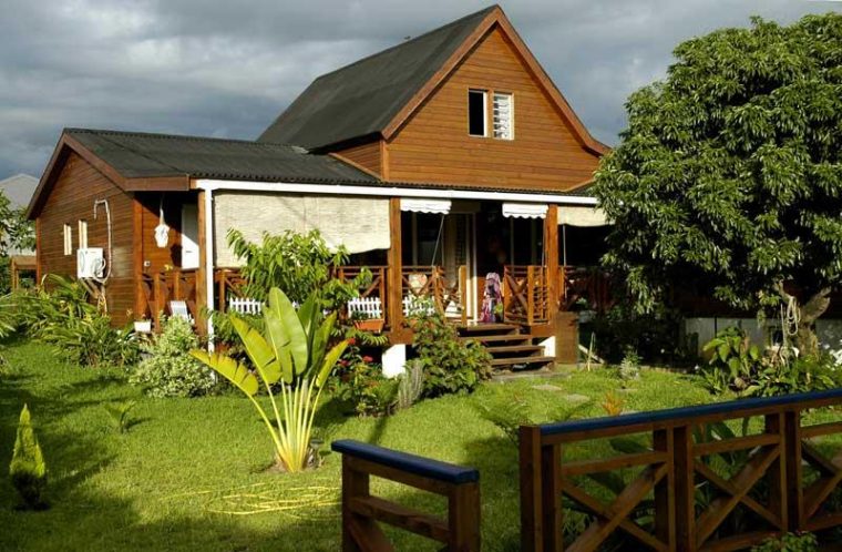 Chalet Ile De La Reunion – Châlet, Maison Et Cabane avec Salon De Jardin Leclerc Vers La Réunion