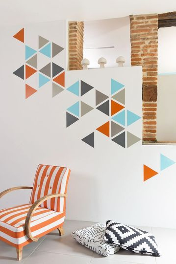 Idée Deco Aux Murs : La Peinture Colorée Et Graphique | Décoration ... intérieur Décoration Murale Vers Le Haut