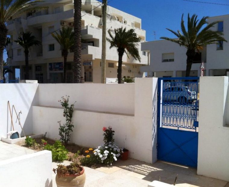 Maison Avec Petit Jardin - Location Mahdia concernant Voir Abris De Jardin Mezghenni En Tunisie