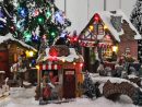 Noël : La Magie Des Villages Animés Miniatures | Mon Jardin D'Idées avec Décoration Maison Moderne Versus Maison Du Monde