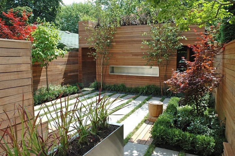 Séparation Jardin Mitoyen - 21 Idées En Images Très En Vogue tout Salon De Jardin Bois À L’arrière De La Maison