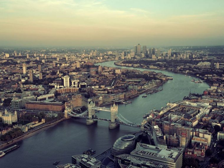 Top 10 Des Activités À Faire Avec Vos Enfants À Londres En Automne : Le … destiné Walpeaper Banc Ville