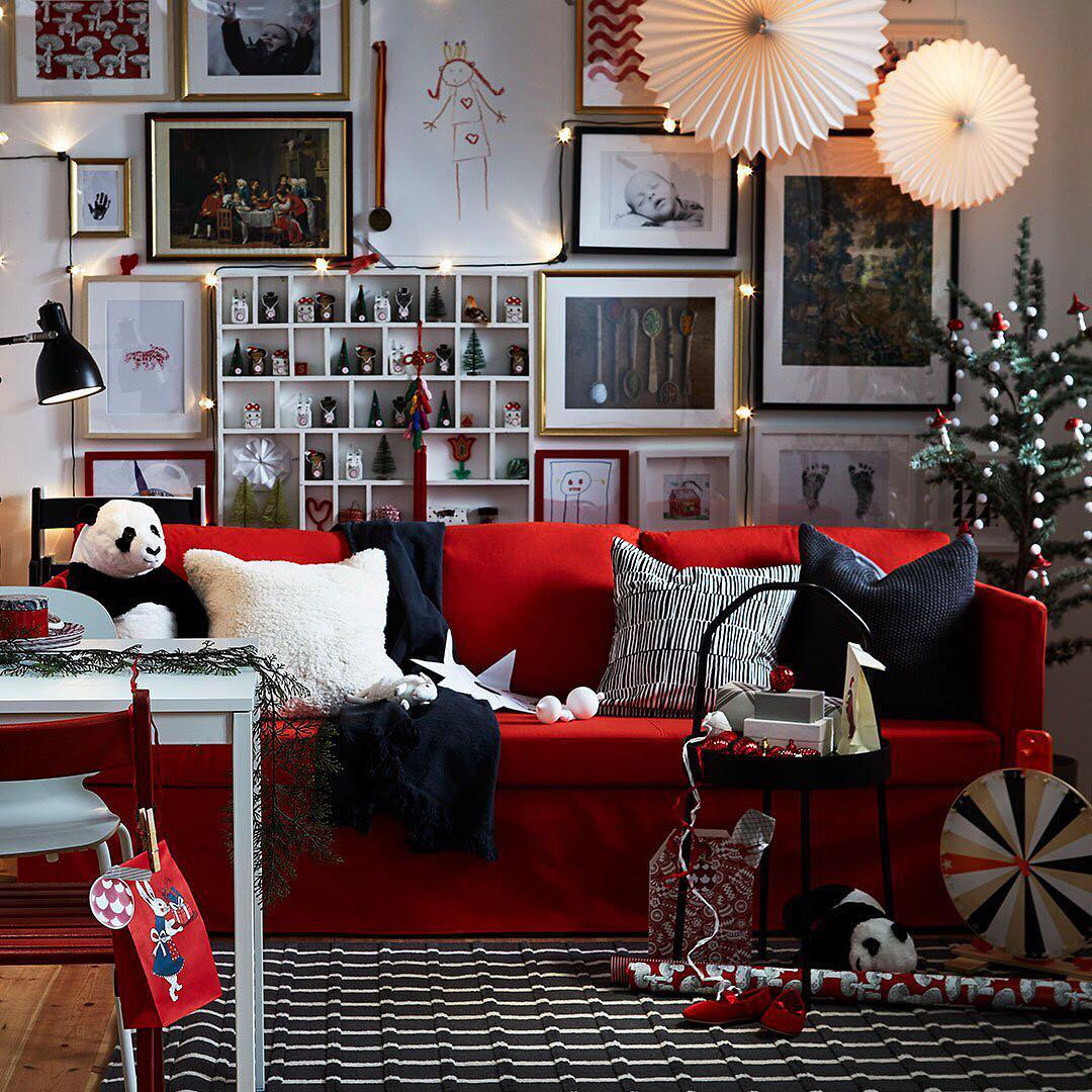 Une Ambiance De Noël Scandinave En Rouge Et Blanc Signée Ikea à Decoration Murale À Cause De Salon