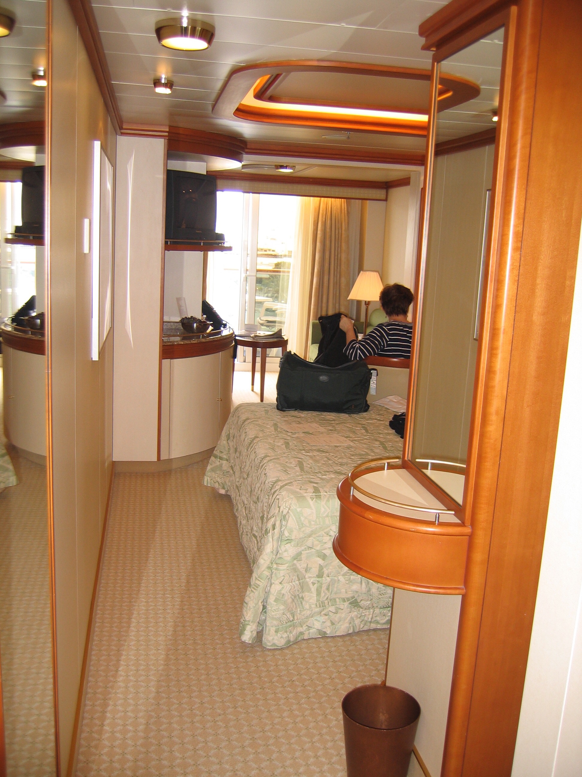 Diamond Princess Cabins and Staterooms